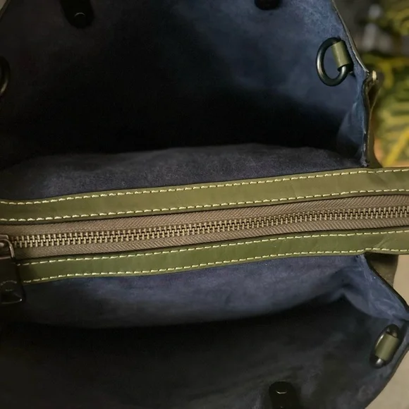 Rogue 36 With Colorblock Snakeskin Detail - Picture 7 of 16